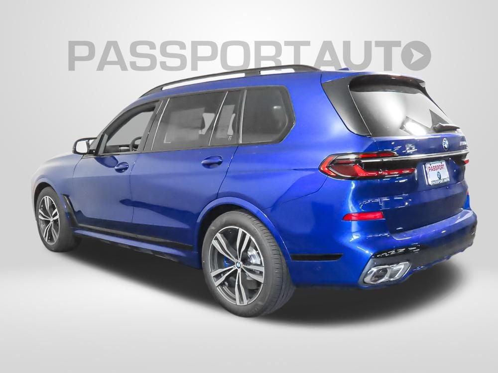 2025 BMW X7 M60i