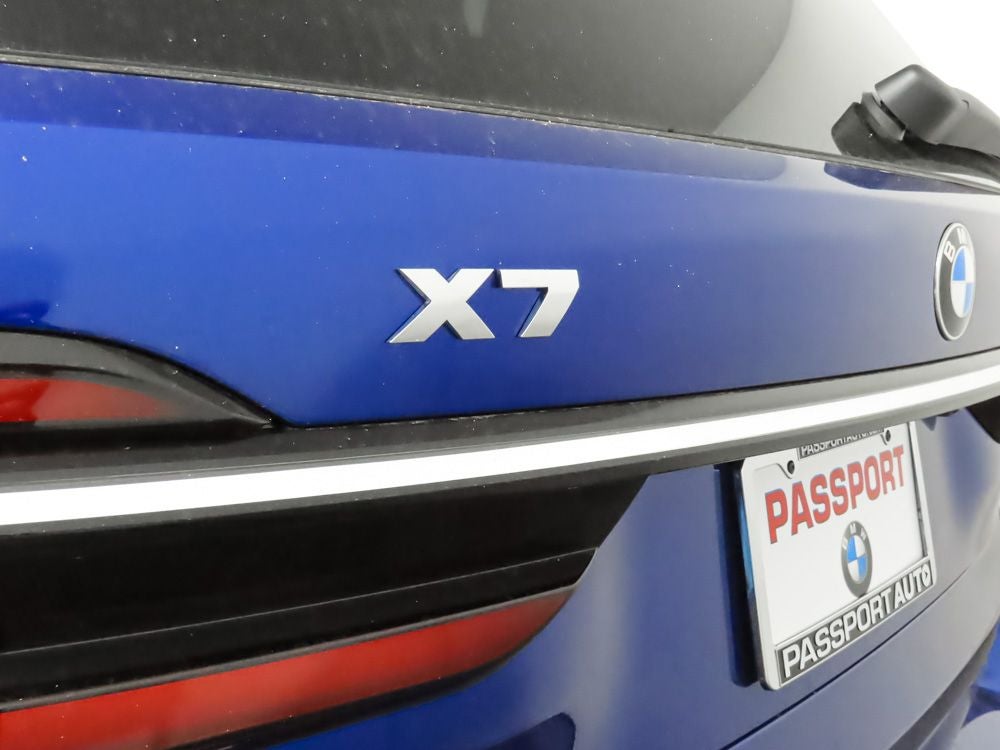 2025 BMW X7 M60i