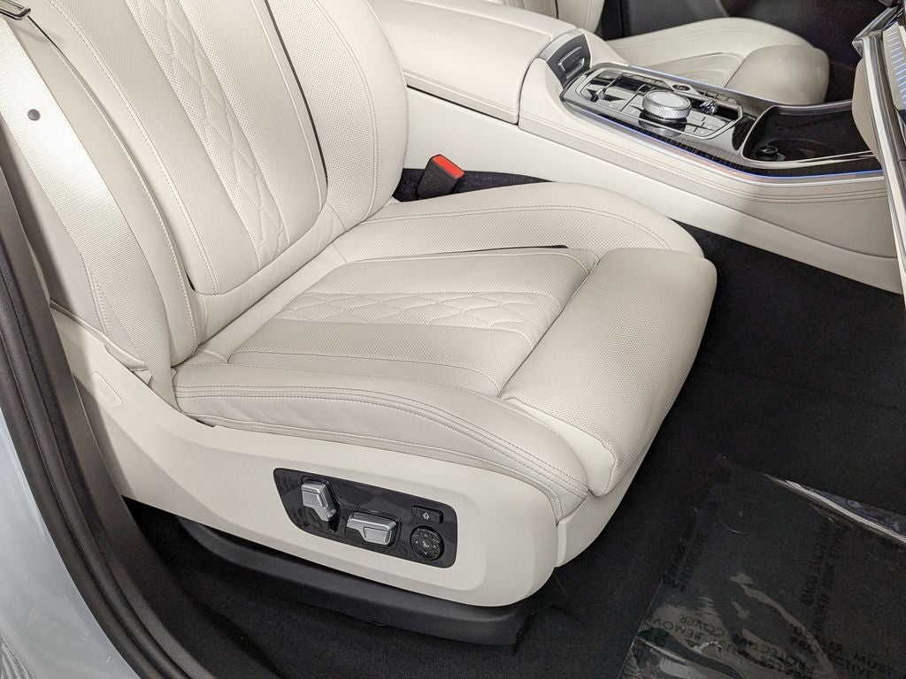 2024 BMW X5 M60i