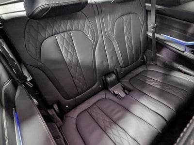 2026 BMW B7 ALPINA XB7