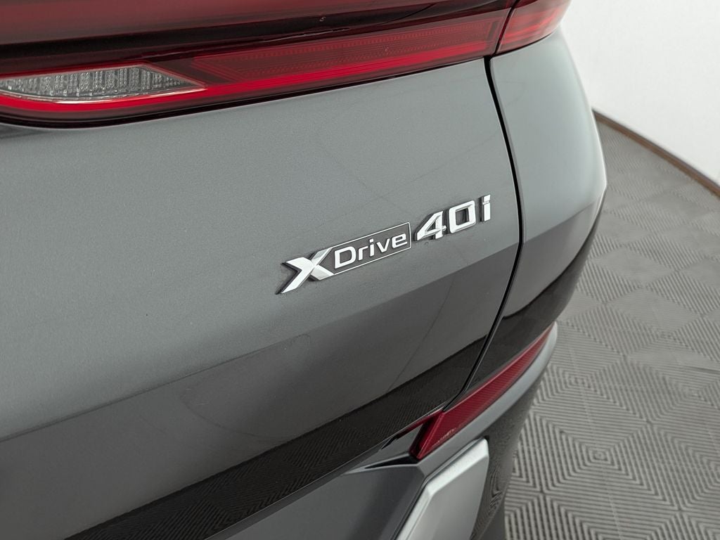 2023 BMW X6 xDrive40i