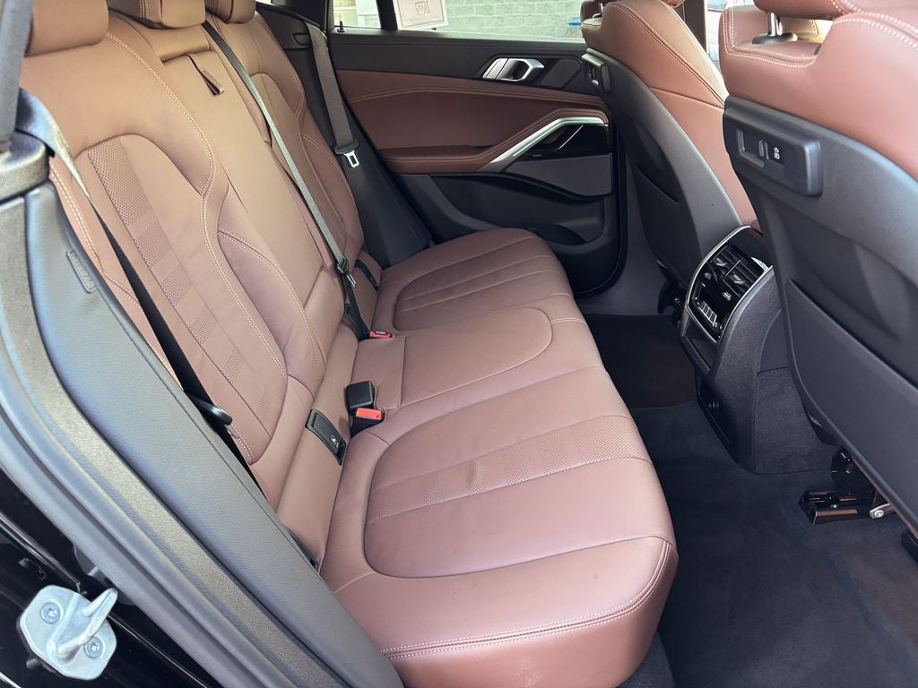 2021 BMW X6 xDrive40i