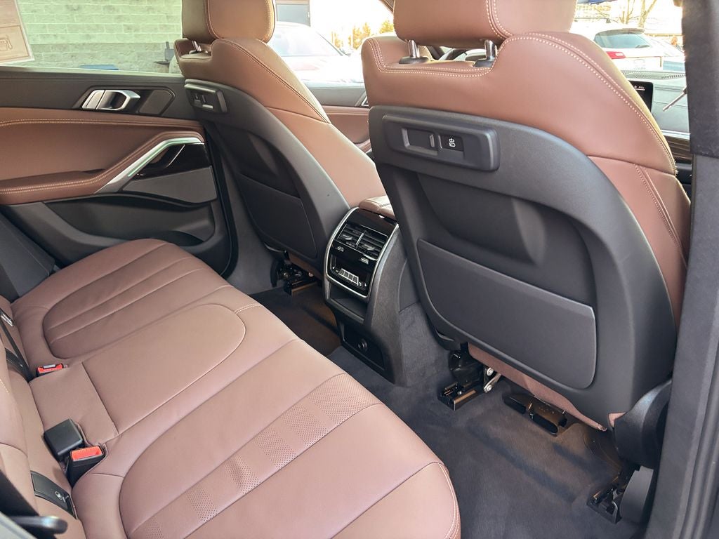 2021 BMW X6 xDrive40i