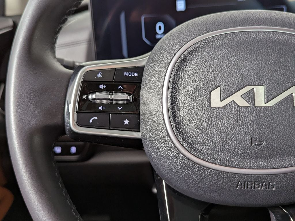 2025 Kia Carnival Hybrid SX