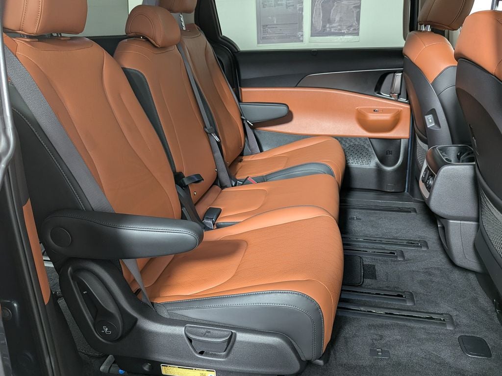 2025 Kia Carnival Hybrid SX