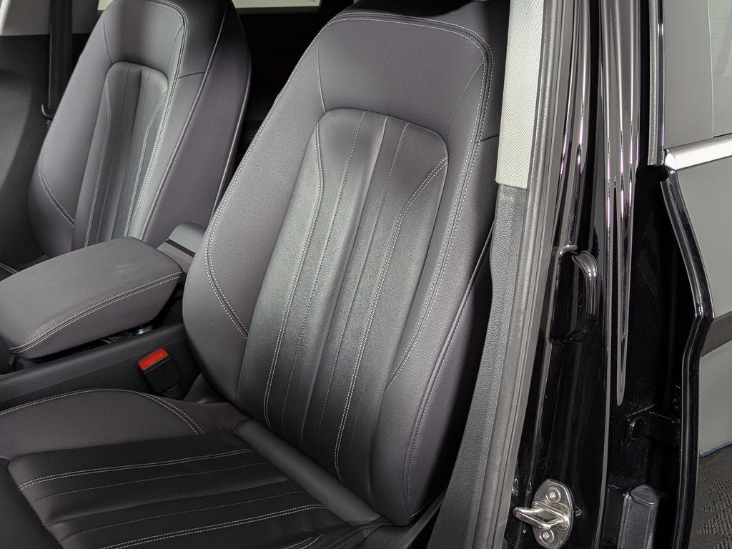 2023 Audi Q5 40 Premium Plus quattro