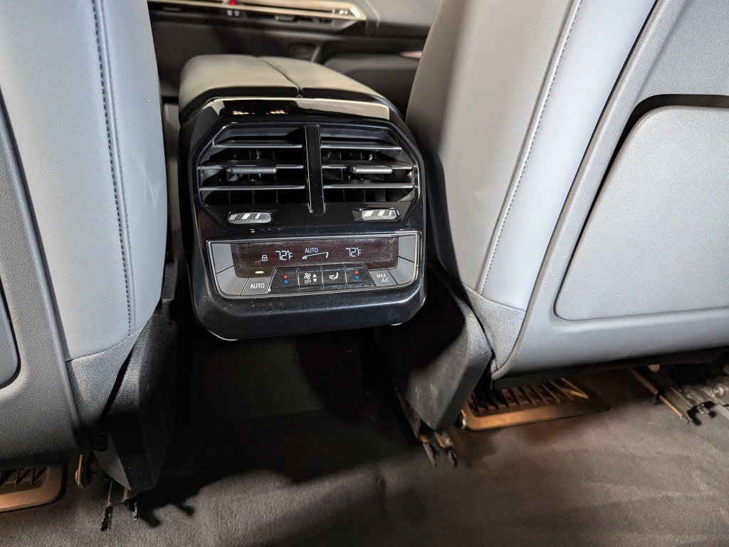 2024 BMW iX xDrive50