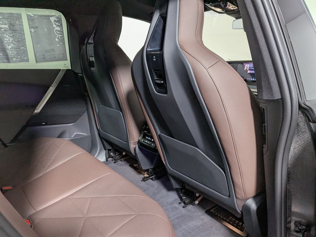 2025 BMW iX xDrive50