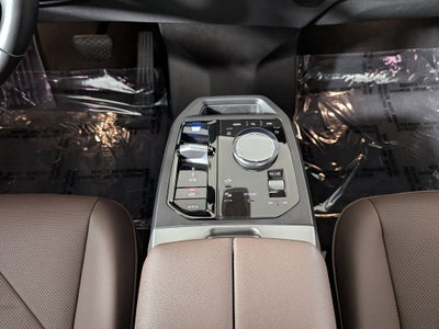 2025 BMW iX xDrive50