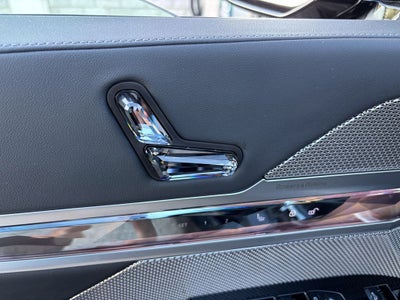 2023 BMW 7 Series 760i xDrive