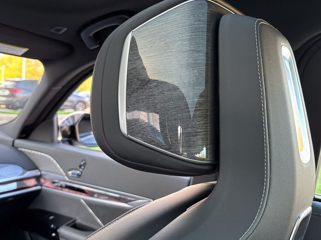 2023 BMW 7 Series 760i xDrive