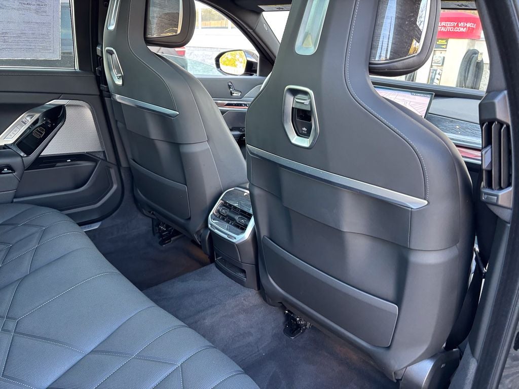 2023 BMW 7 Series 760i xDrive