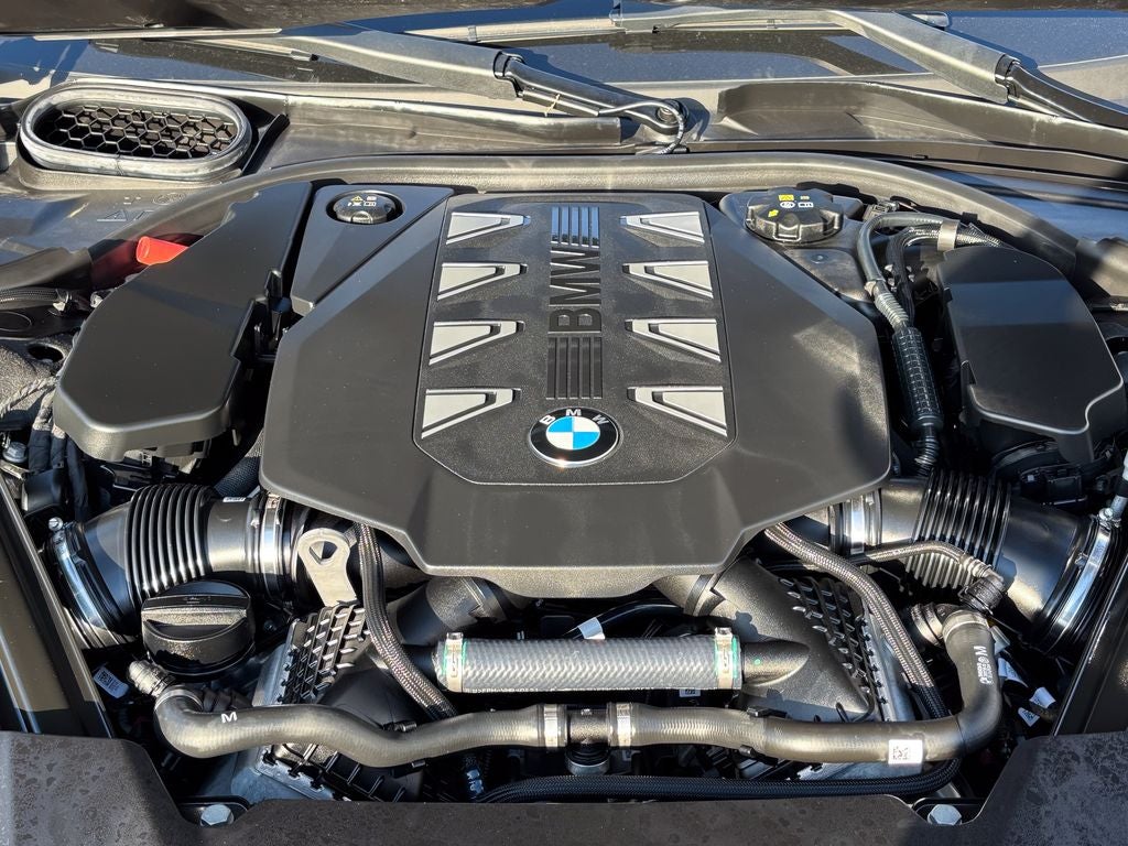2023 BMW 7 Series 760i xDrive