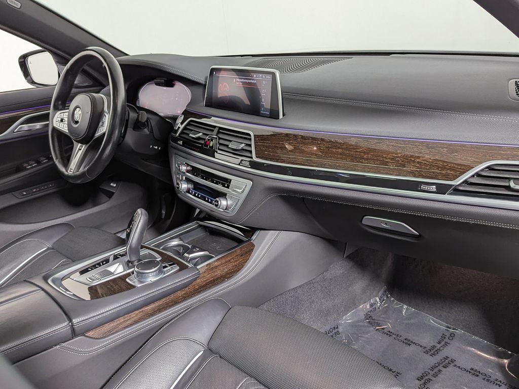 2022 BMW 7 Series 750i xDrive