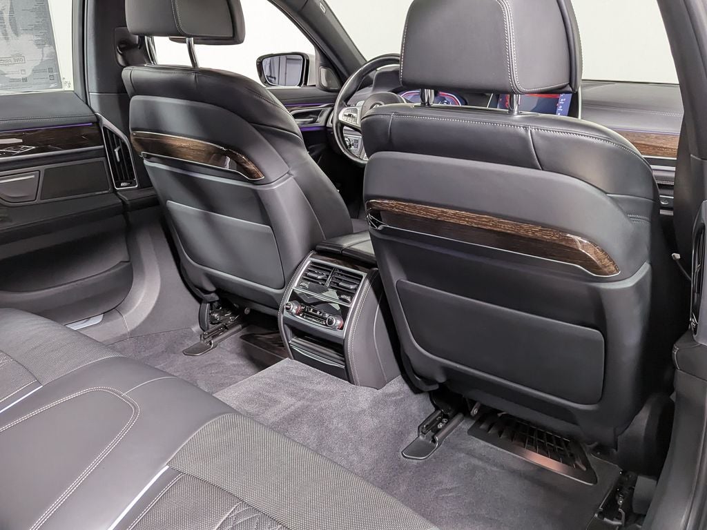 2022 BMW 7 Series 750i xDrive