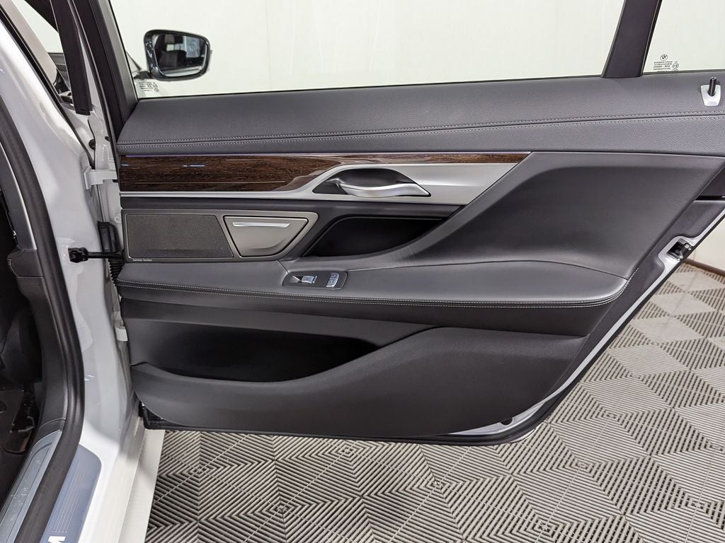 2022 BMW 7 Series 750i xDrive