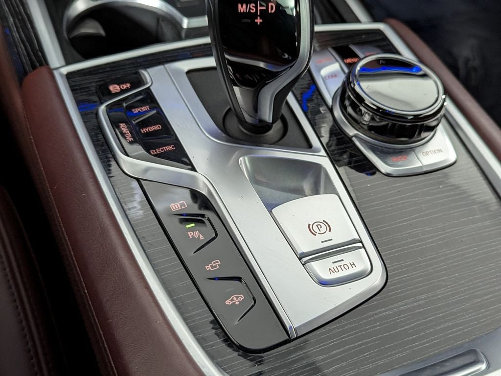 2020 BMW 7 Series 745e xDrive iPerformance