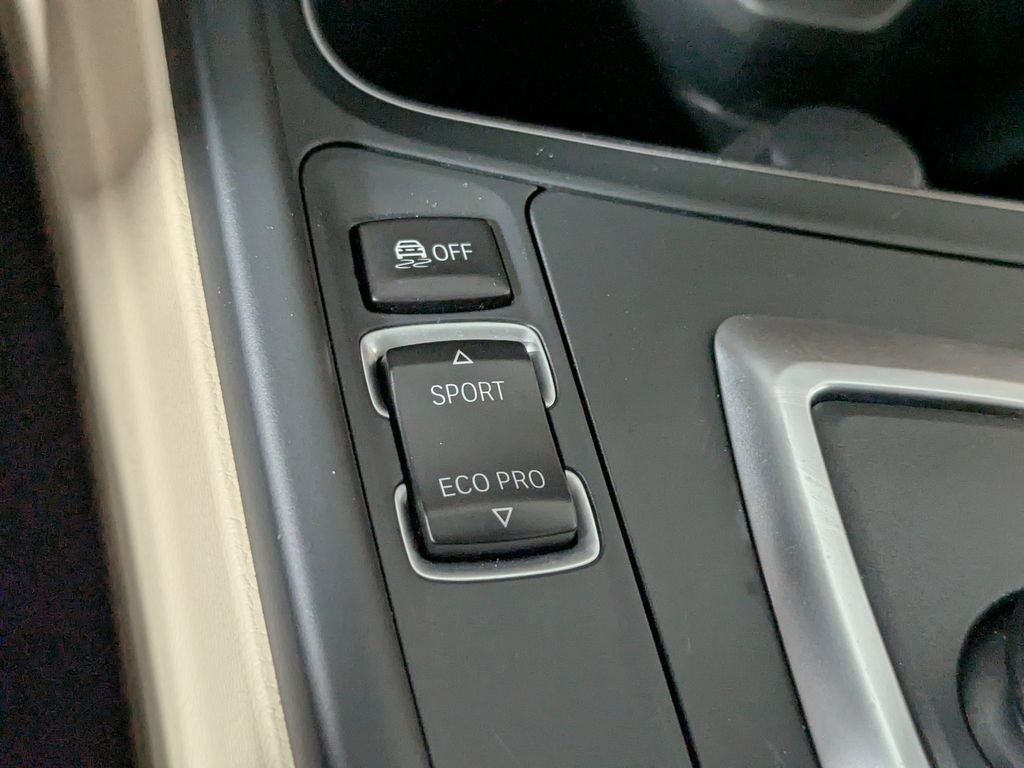 2018 BMW 320i 320i