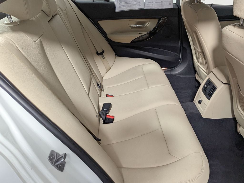 2018 BMW 320i 320i