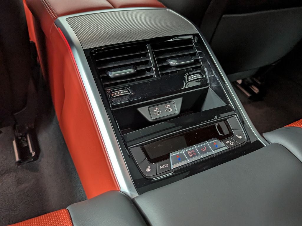 2022 BMW 8 Series 840