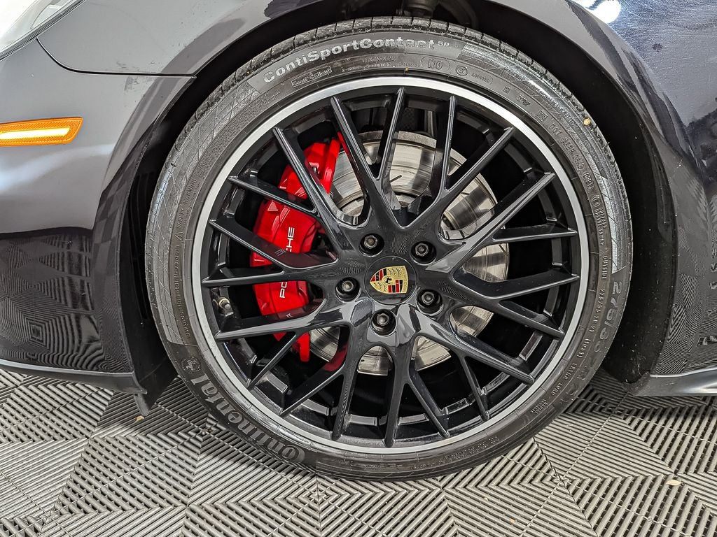 2021 Porsche Panamera GTS