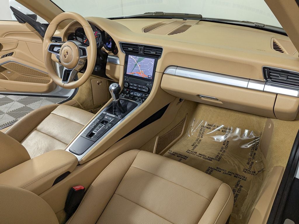 2017 Porsche 911 Carrera
