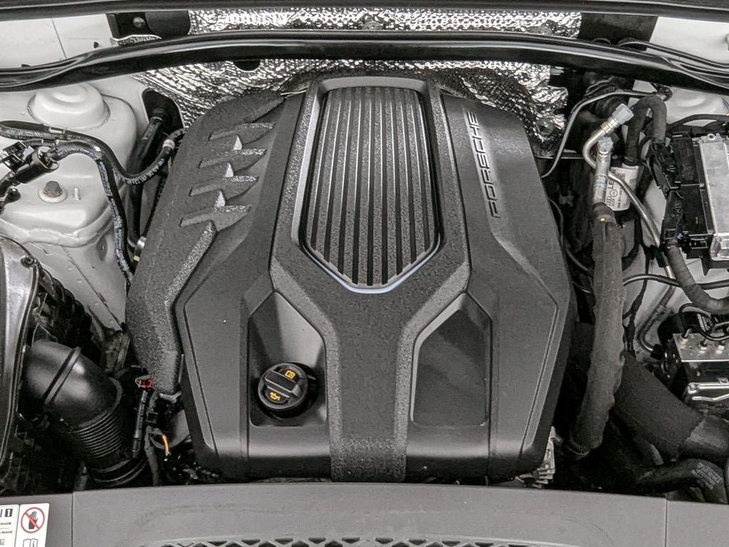 2024 Porsche Macan Base