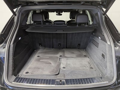 2022 Porsche Cayenne Platinum Edition