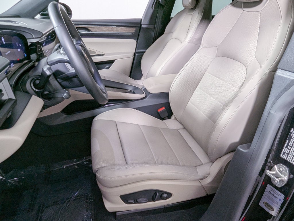 2025 Porsche Macan Electric 4