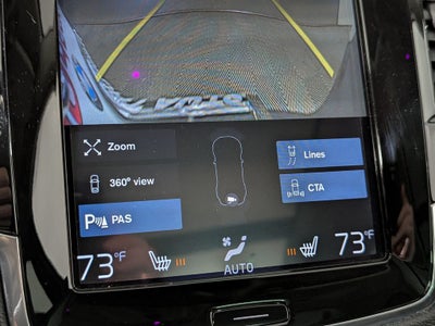 2016 Volvo XC90 T6 Momentum