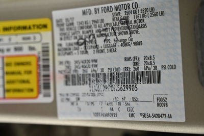 2017 Lincoln Continental Base