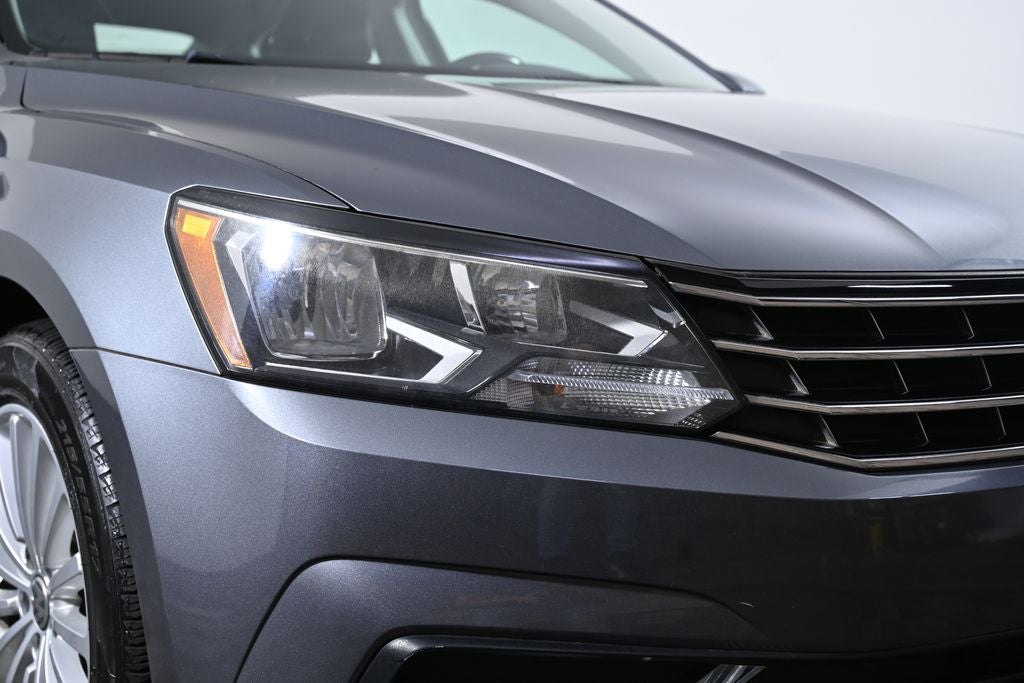 2017 Volkswagen Passat 1.8T SE