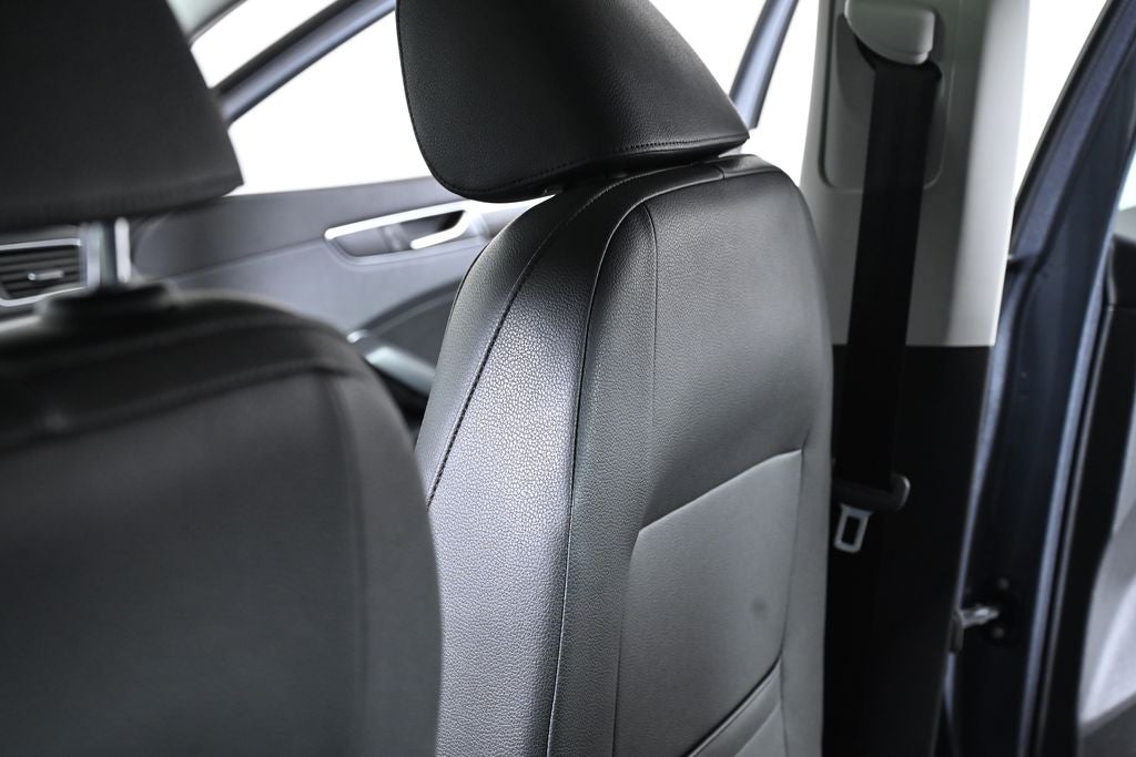 2017 Volkswagen Passat 1.8T SE