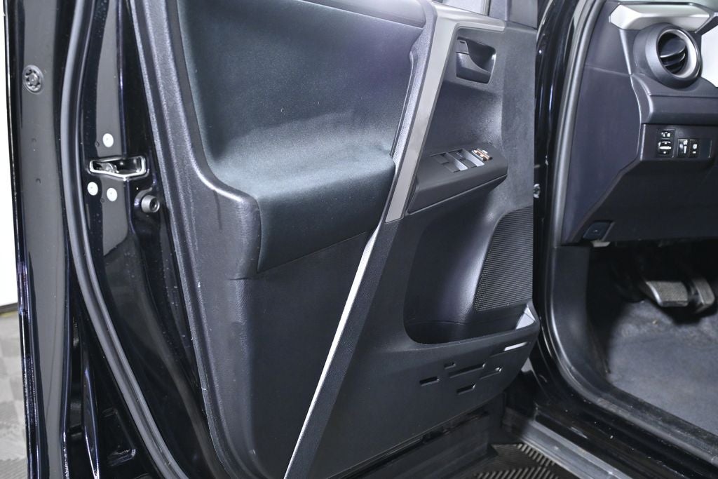 2016 Toyota RAV4 Base