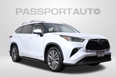 2022 Toyota Highlander Hybrid Platinum