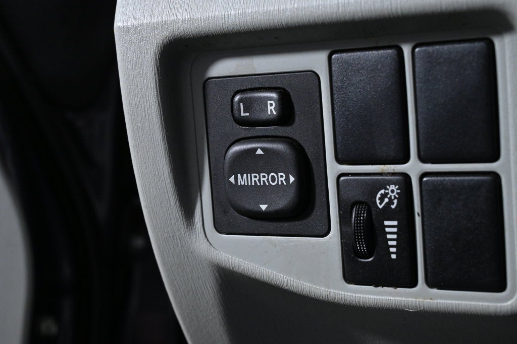 2010 Toyota Prius III