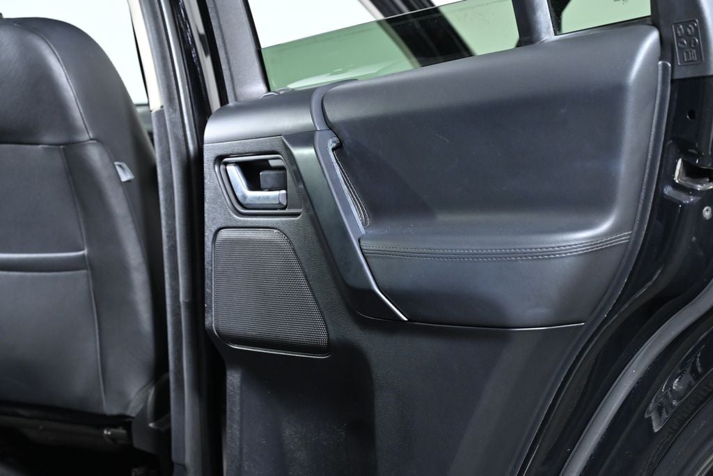 2012 Land Rover LR2 Base
