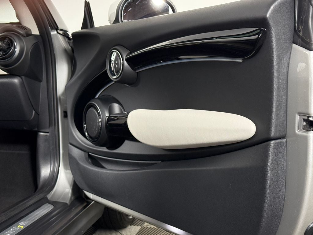 2024 MINI Cooper SE Electric Cooper SE