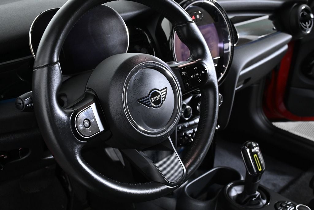 2023 MINI Cooper Cooper SE Signature