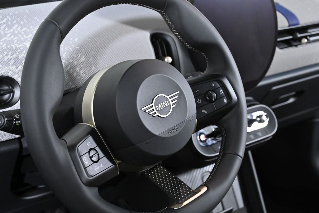 2025 MINI Hardtop 2 Door Cooper