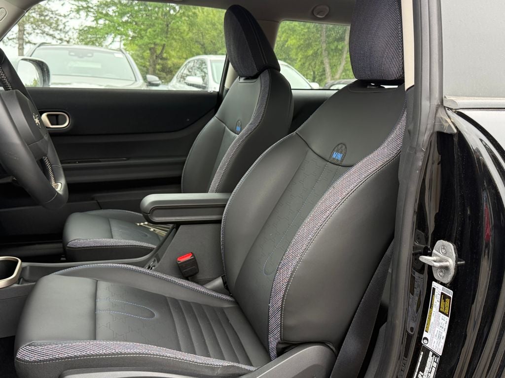 2025 MINI Cooper Hardtop 2 Door Signature Plus