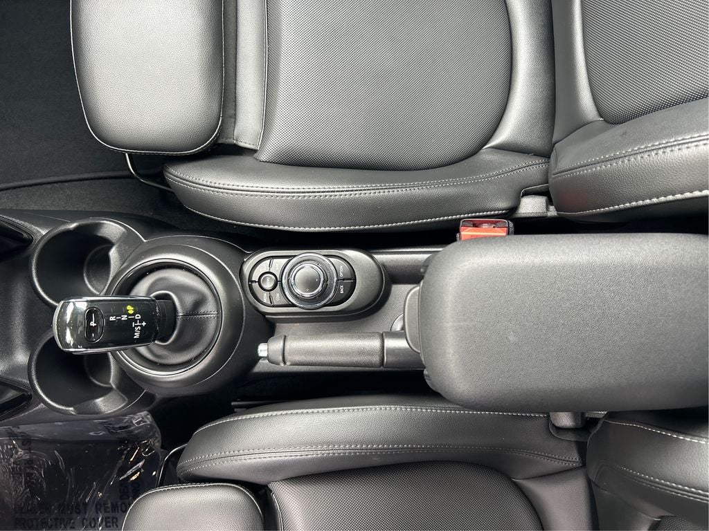 2022 MINI John Cooper Works Base
