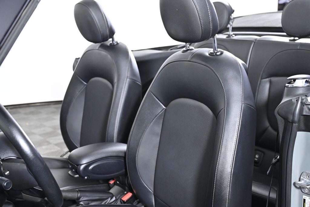 2017 MINI Cooper Cooper