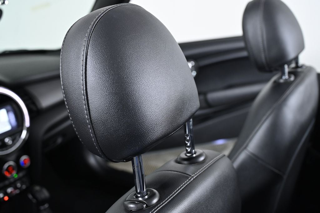 2017 MINI Cooper Cooper