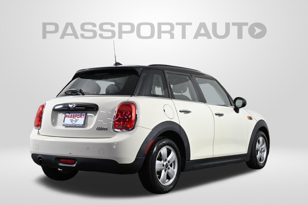 2017 MINI Cooper Base