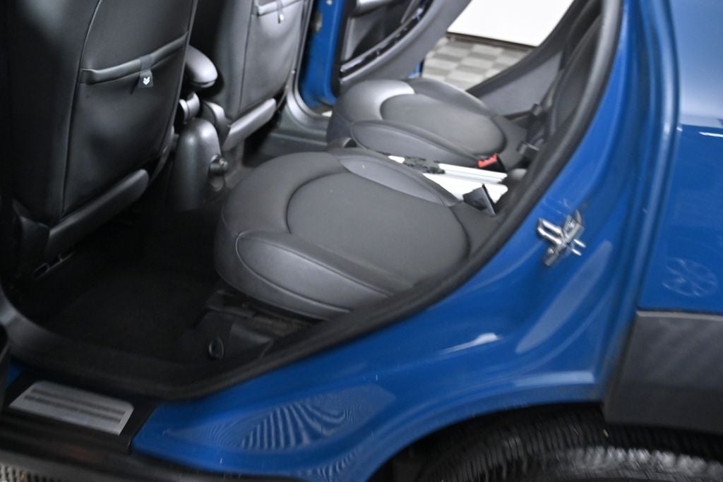 2011 MINI Cooper Countryman FWD 4dr