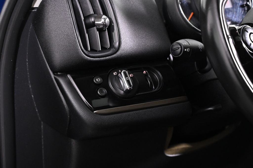 2019 MINI Countryman Base