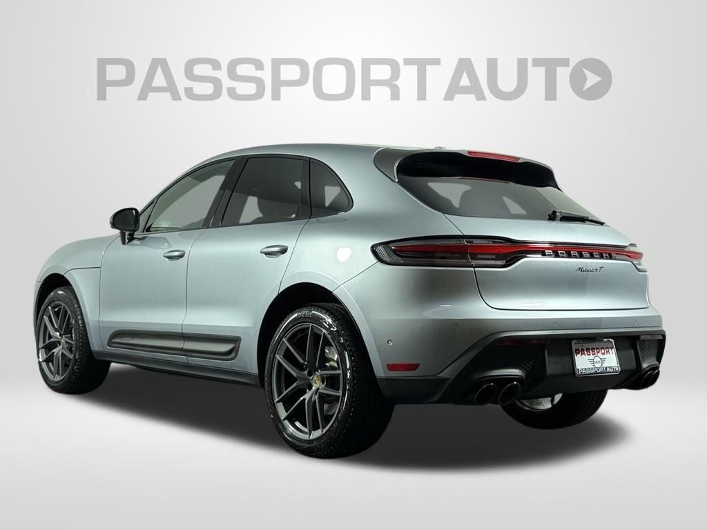 2025 Porsche Macan Base