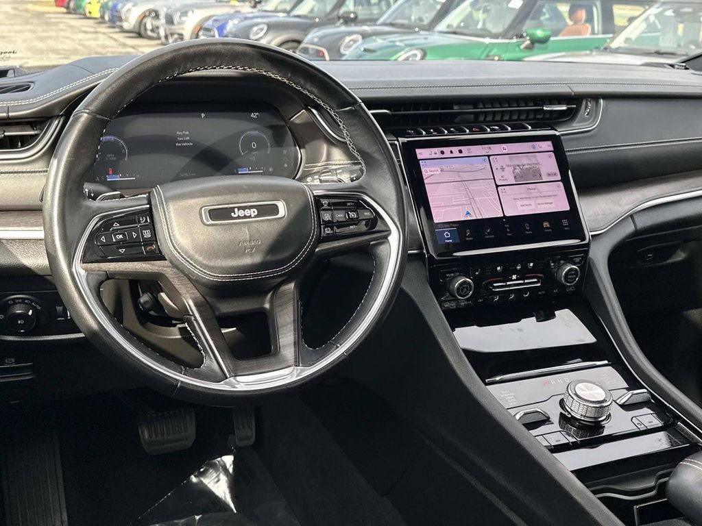 2022 Jeep Grand Cherokee Overland 4WD