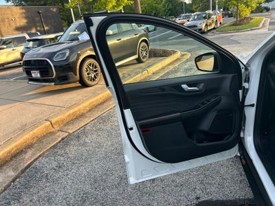 2024 Ford Escape Hybrid ST-Line